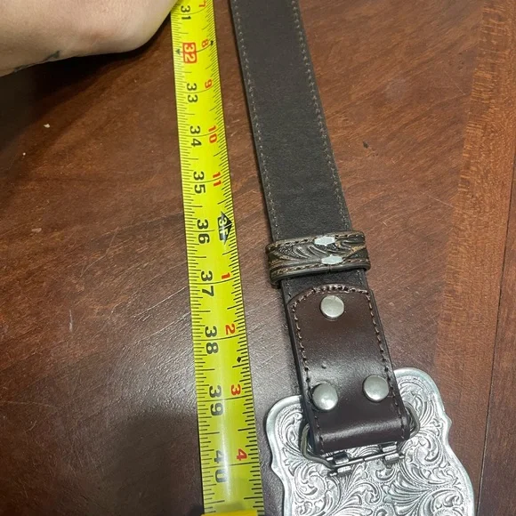 NOCONA Womans Brown Cross Embossed Buckle Western Leather Belt